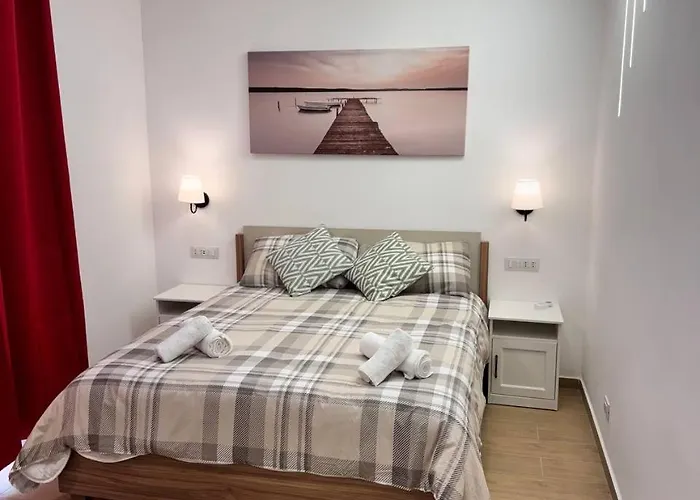 Cozy Near Downtown Daire