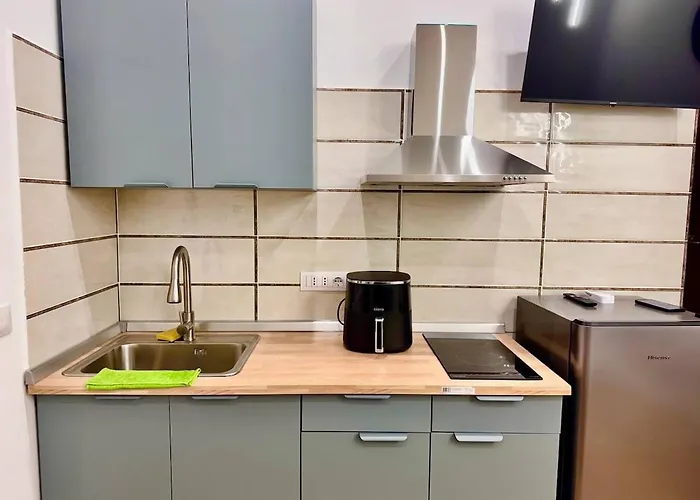 Cozy Near Downtown Apartmán