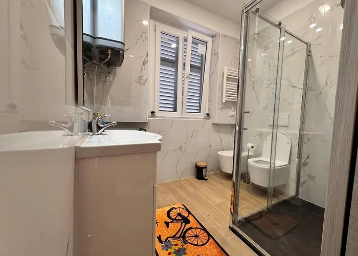 Cozy Near Downtown Apartman
