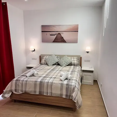 Cozy Near Downtown Apartman